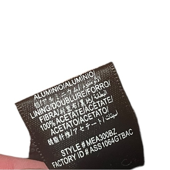 BCBGMaxAzria Black Aluminum Kisslock Crossbody/Clutch - Picture 12 of 12